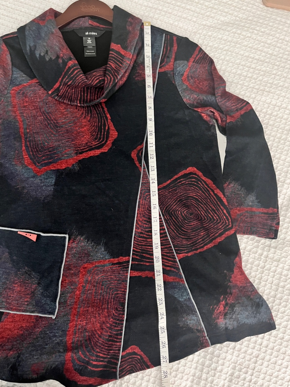 NWOT Ali Miles Women’s Black & Red Cowl Neck Tunic Top - Picture 6 of 8